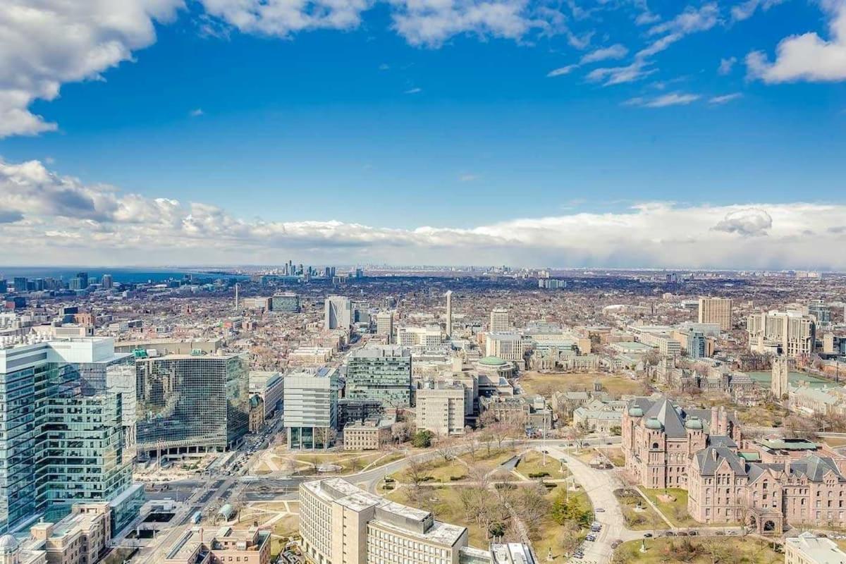 Great View High Rise In Central 토론토 외부 사진